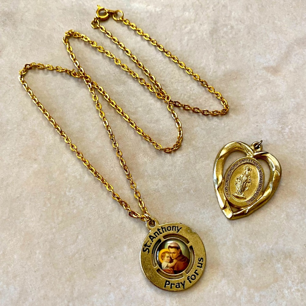 St Anthony Necklace & Mary Heart Pendant